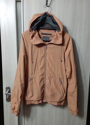 Куртка вітровка next