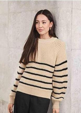 Жіночий светр