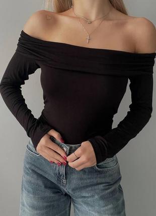 Боди с открытыми плечами и драпировкой из вискозы