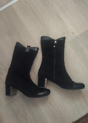 Замшевые сапоги