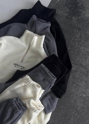 Жіночий костюм з двостороннього флісу