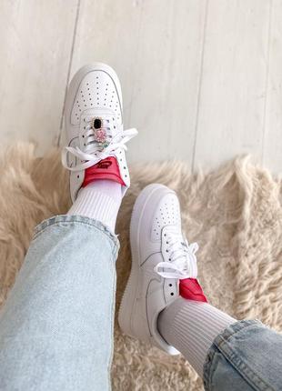 Жіночі кросівки nike air force 1 lx white lace red3 фото