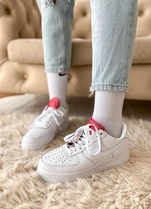 Жіночі кросівки nike air force 1 lx white lace red5 фото