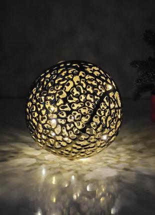 Металлический шар с гирляндой-русой на 15 led