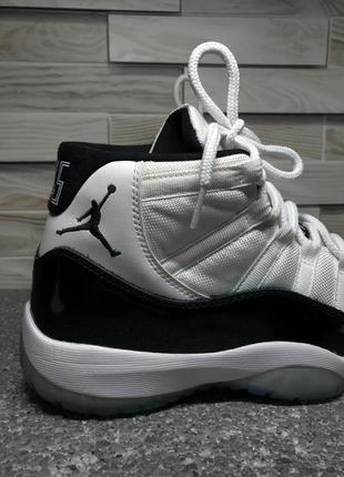 Кросівки air jordan 11 retro 
