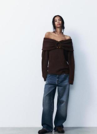 Свитер с открытыми плечами zara