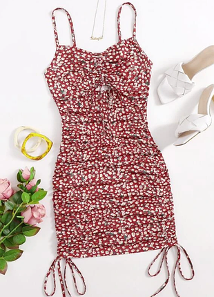 Сукня в квіти