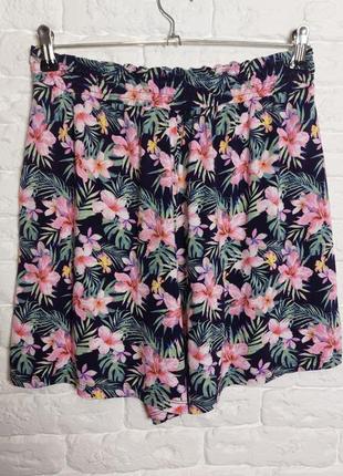 Фирменные трикотажные шорты