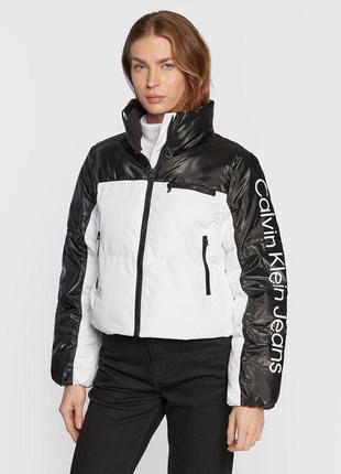 Куртка  calvin klein