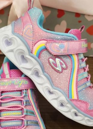 Кросівки skechers, що світяться 32 р. нові