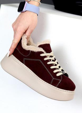Бордові зимові прошиті кросівки натуральна замша на бежевій платформі 23090