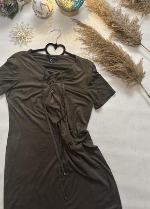 Женское платье платье замшевое с переплатыми на комди