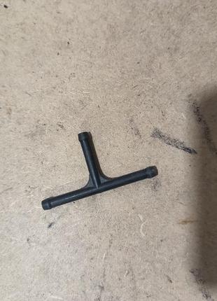 Тройник вакуумных шлангов на скутер китай 125/150сс 157qmj/152qmi