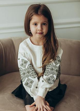 Вышиванка для девочки (206) белая