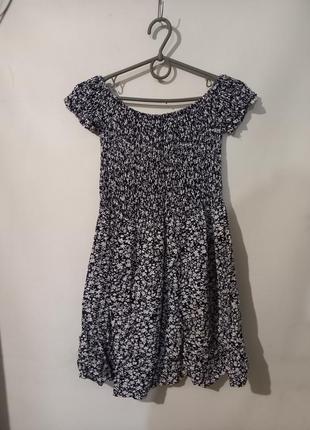 Платье размер м