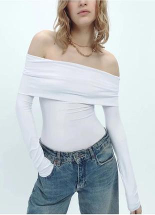 Боди с открытыми плечами zara
