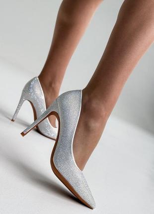 Женские туфли стразы серебро