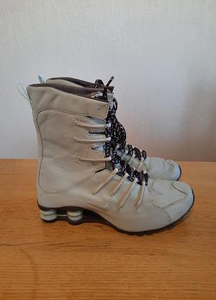 Женские ботинки