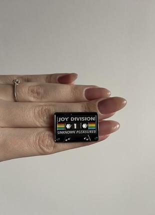 Пін значок металевий брошка касета joy division