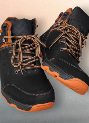 Черевики чорні євро зима, осінь утеплені черевики, кросівки, хайтопи для хлопчика чорні, жовтогарячі маломір 38р (23,8 см)