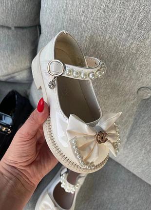 Туфлі для дівчинки