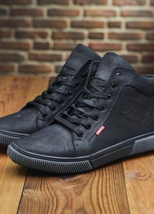 Зимние мужские ботинки черного цвета из натуральной кожи на меху lev