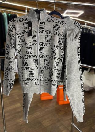 Костюм женский givenchy