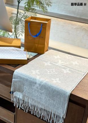 Шарф брендовый