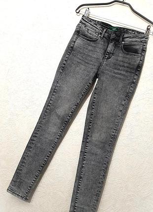 Guess трендовые джинсы джеггинсы чёрно-серые женские средняя плотность деми/зима/лето качество!