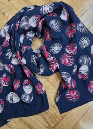 Шелковый шарф в принт ракушки