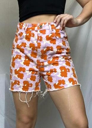 Стильные джинсовые шорты