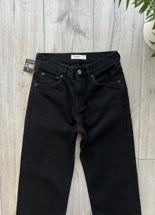Прямые черные джинсы pull & bear