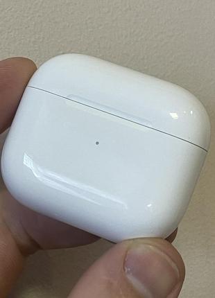 Кейс для наушников apple airpods 3, a2566 б/у