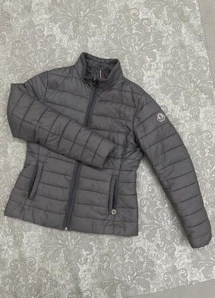 Moncler