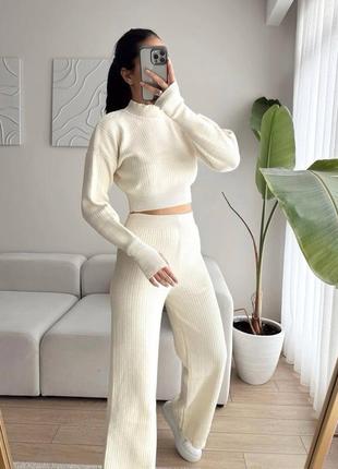 Костюм: топ + штани