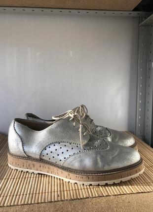 Кожаные туфлы от esprit