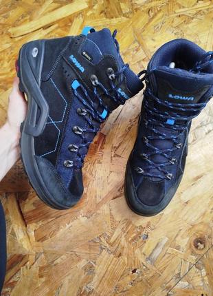 Ботинки ботинки на мембране не промокаемые lowa gore-tex