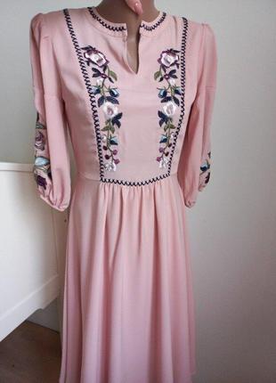 Di mare шикарное платье миди с вышивкой s-m-размер