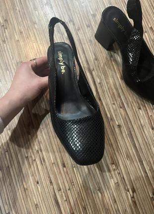 Босоніжки simple be