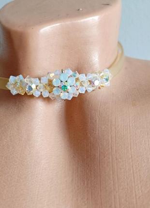 Чокер з силіконовим ремінцем.