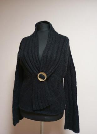 Красивый мохерный свитер