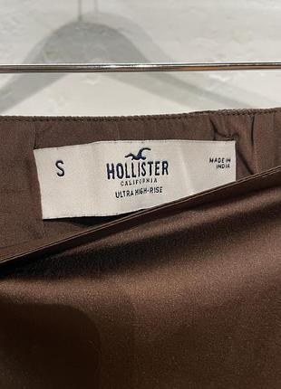 Коричневая атласная юбка