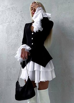 Платье короткое черное белое на длинный рукав с вырезом в зоне декольте на пуговицах качественная стильная трендовая