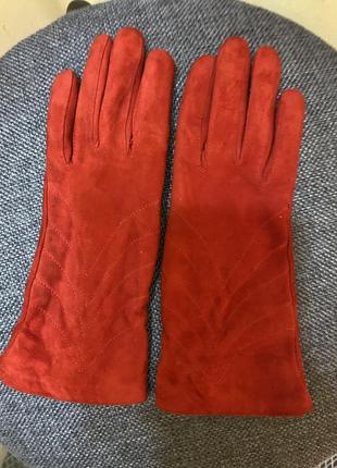 Перчатки натуральная замша очень красивые