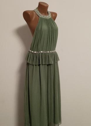 Вечернее платье с открытой спиной