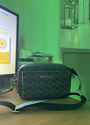 Продам сумочку tommy hilfiger