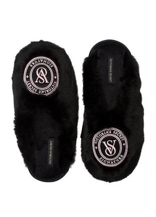 Тапочки женские victoria's secret с логотипом closed-toe faux4 фото