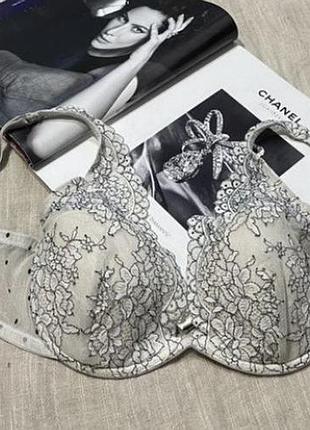 Intimissimi восхитительный бюст с кружевом