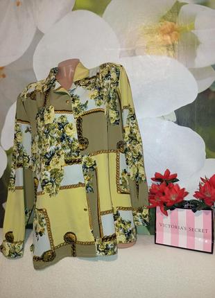 Вінтажна сорочка з квітковим візерунком від бренда shris.b