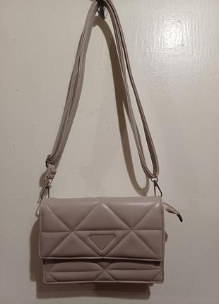 Гарна сумка з довгими ручками